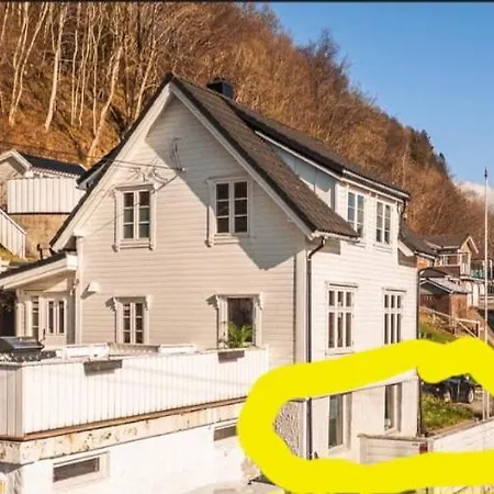 Salhusvegen Apartment